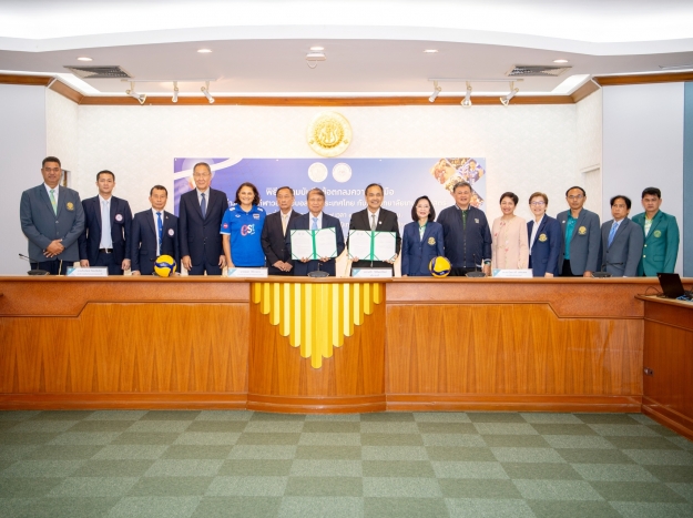 พิธีลงนามระหว่าง มก.กับ สมาคมกีฬาวอลเลย์บอลแห่งประเทศไทย